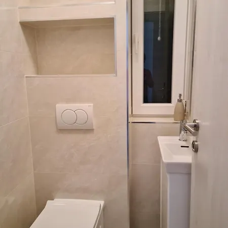 Nel * لوكفا روجوزنيكا